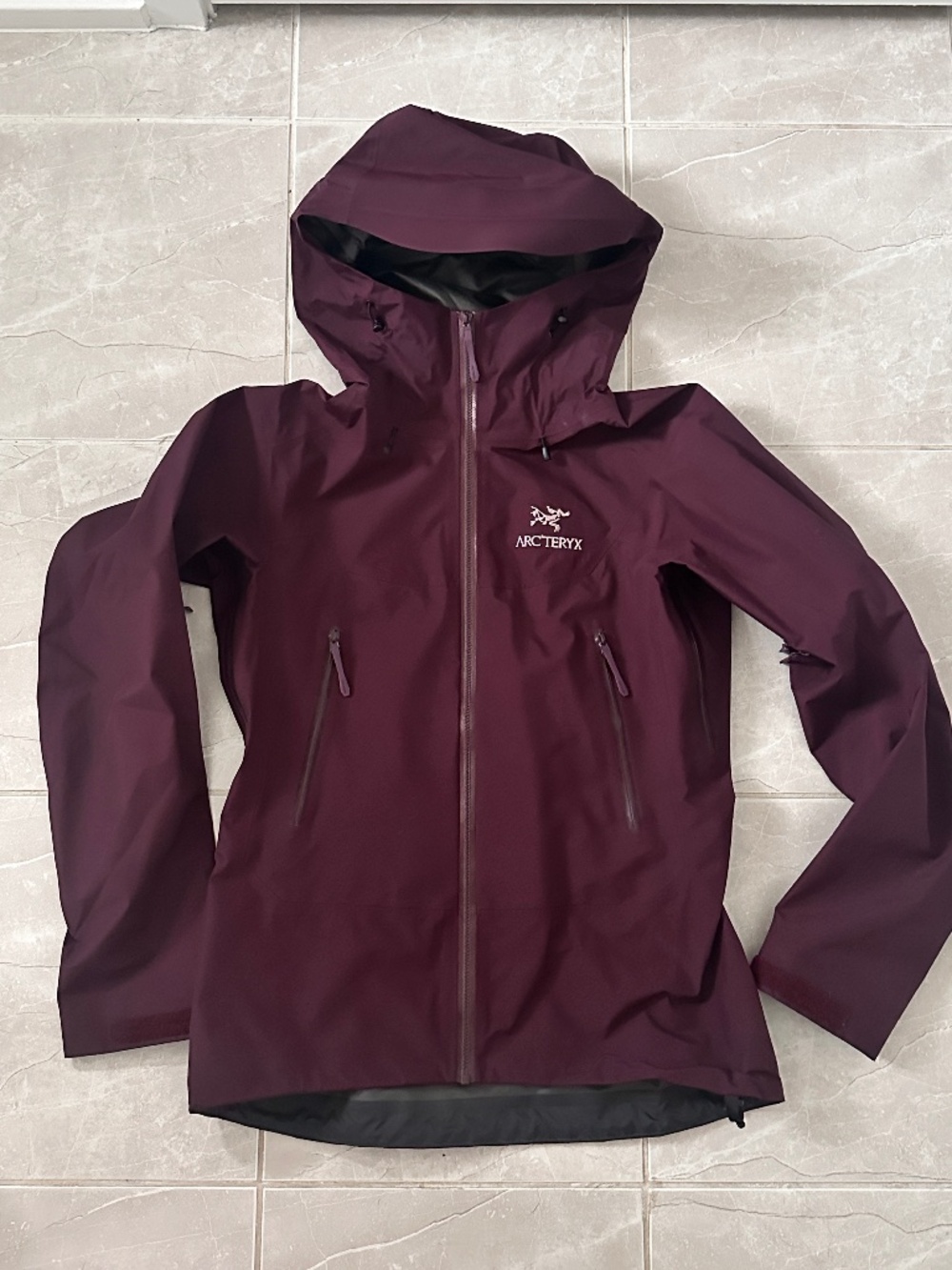 Women’s Arc’teryx Beta SL Hybrid - XS